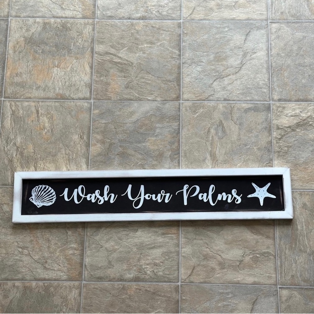 Beachy Bathroom Sign NWT